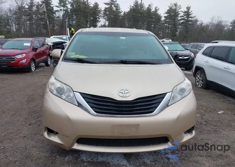 2013 Toyota Sienna Le V6 8 Passenger from USA, damaged, VIN 5TDKK3DC0DS353687